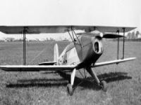 Licenční prototyp letunu Bücker, přeznačený na T-131.37 na továrním letišti, nesoucí již čs. imatrikulační znaky