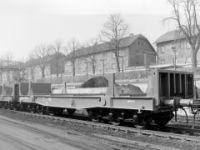 Šestinápravový plošinový vůz Px s nosností 95 t pro NHKG Ostrava, rok výroby 1981