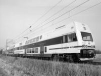 Třívozová elektrická motorová jednotka řady 471, rok výroby 1998