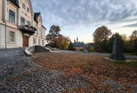 Hlavní vstup do zámku otevřen 13.10.2026